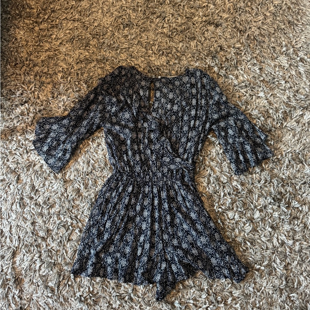 Abercrombie & Fitch Navy and White Patterned Top